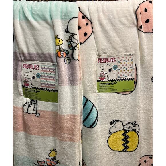 Snoopy large Easter bundle comes with two soft adorable Easter, 50 x 70 throws - Picture 3 of 14